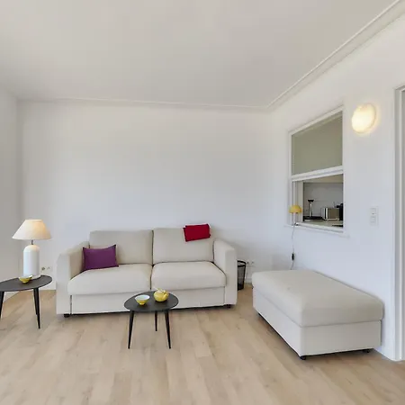 Lecomte - The Shoreline Ocean View 48 Апартаменты *